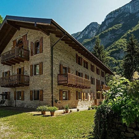 Villa Paradiso Parolari 蒂诺 外观 照片