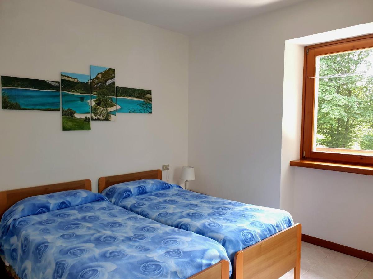 Villa Paradiso Parolari 蒂诺 外观 照片